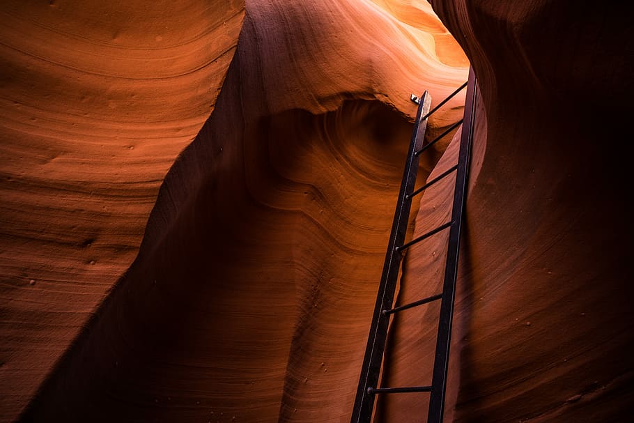 black ladder on Antelope Canyon, Arizona, starirs, climb, hike