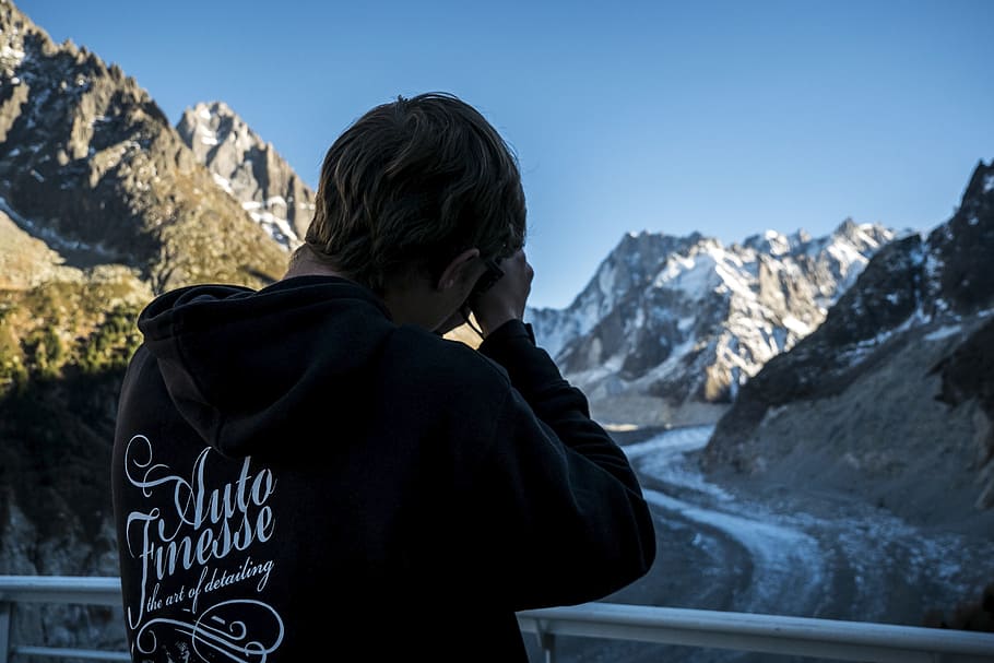Man in Black Hoodie Holding Camera, clouds, cold, daylight, frost HD wallpaper