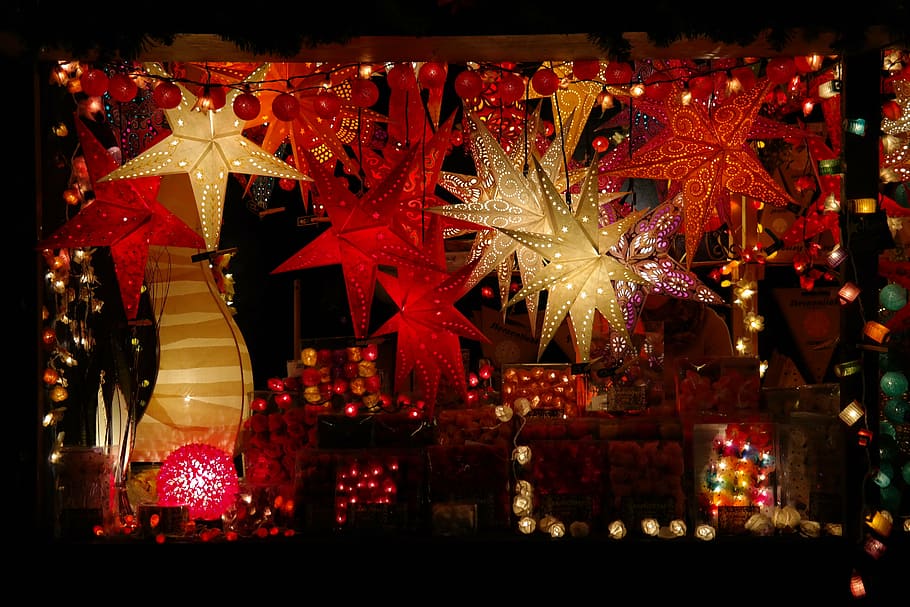 red and brown lighted star decor, christmas market, stand, sales stand, HD wallpaper