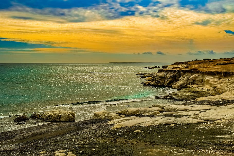 landscape photography of rocks and body of water, sunset, sea HD wallpaper