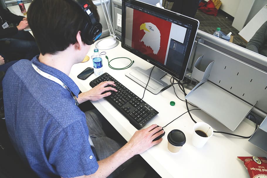 person in blue collared t-shirt using computer, startup, start-up HD wallpaper