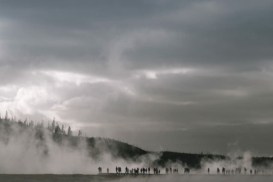 people near mountain with fogs, people walking with steam near mountain, HD wallpaper