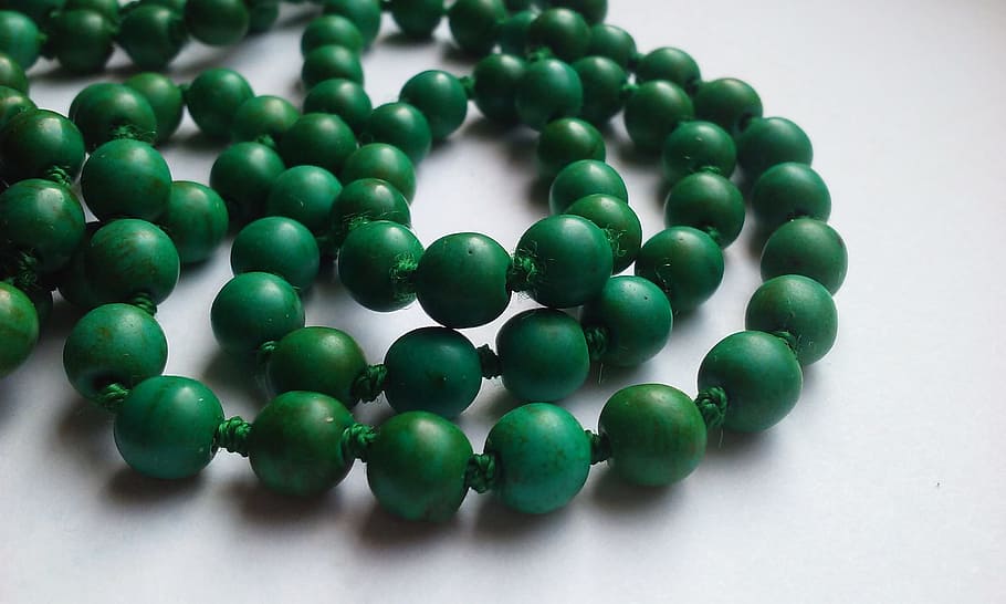 beaded green accessory, Necklace, Jewelry, dark, string, strand