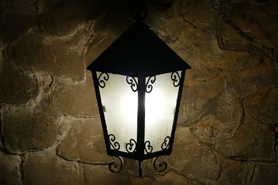 lamp, lantern, old, dark, light, architecture, antique, illuminated HD wallpaper