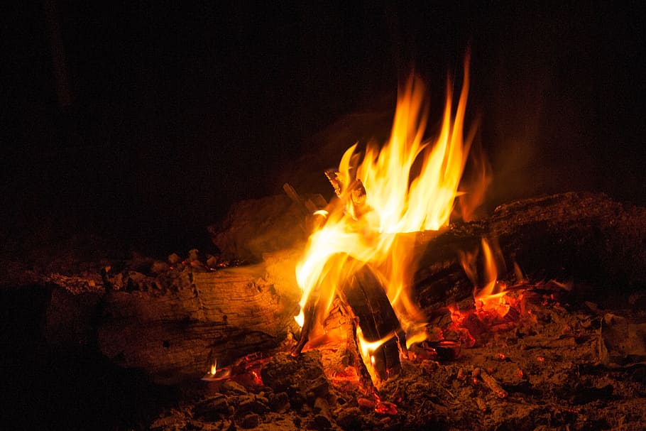 campfire, lighting, fire - Natural Phenomenon, flame, heat - Temperature HD wallpaper