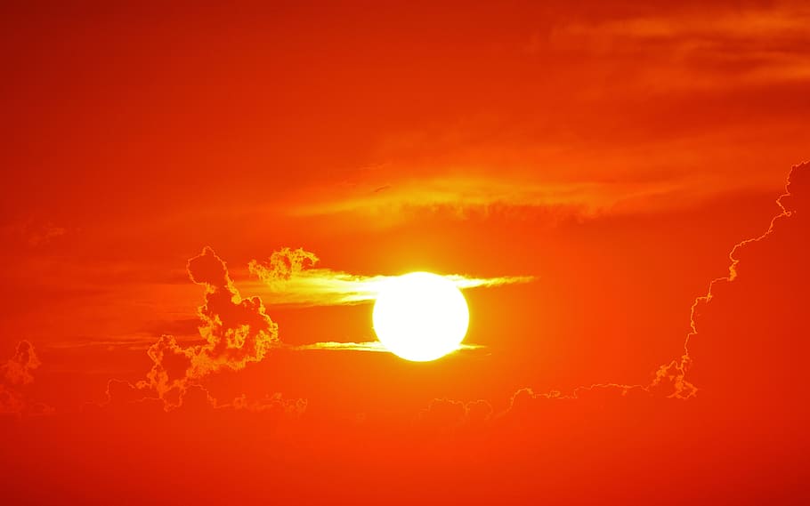 Golden Sun, bright, clouds, dawn, dusk, light, sky, sunrise, sunset HD wallpaper