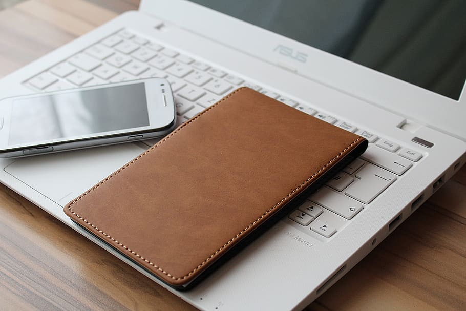 notebook, smartphone, home office, work, technology, indoors HD wallpaper