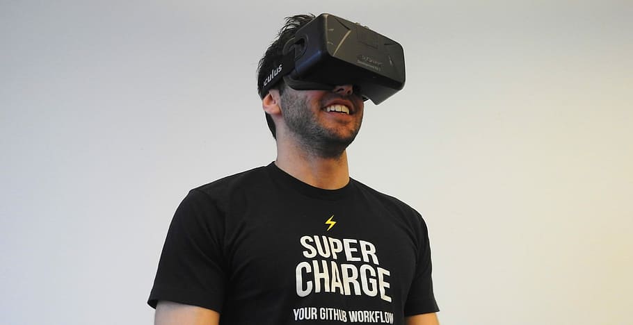 man wearing VR headset, Virtual Reality, Oculus, Technology, entertainment