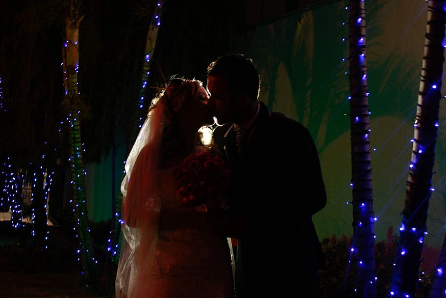 Grooms, Kisses, Shadow, Marriage, Casal, night, illuminated, HD wallpaper