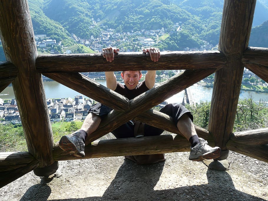 man, climb, depend, feat, dangerous, fence, see through, outlook HD wallpaper