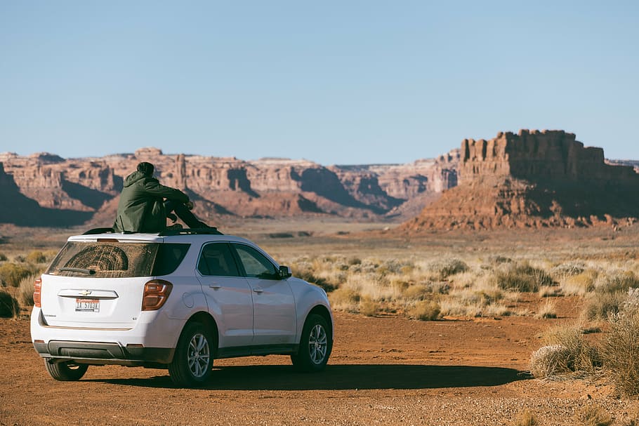 white Chevrolet SUV in Grand Canyon at daytime, man, sitting, HD wallpaper