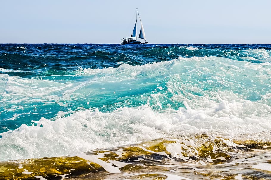 white and blue boat on body of water, wave, sea, spray, foam HD wallpaper