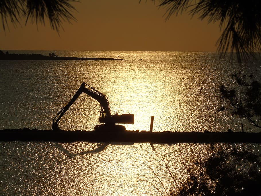 crane, lifter, shipyard, sea, work, building, excavations, excavator HD wallpaper
