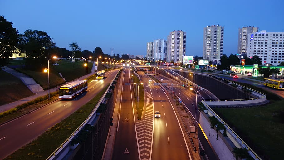 city, cars, road, traffic, architecture, blur, buildings, buses HD wallpaper
