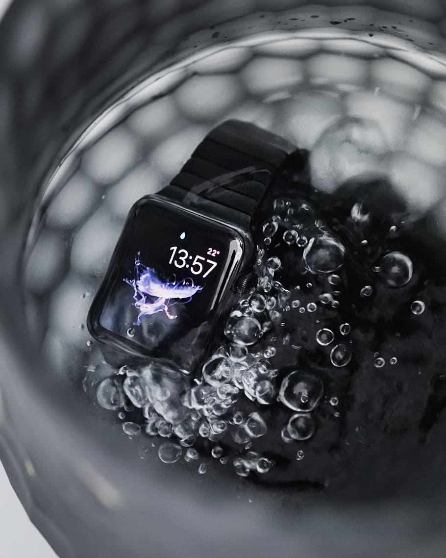 Apple Watch Water, technology, close-up, macro, shiny, black Color HD wallpaper