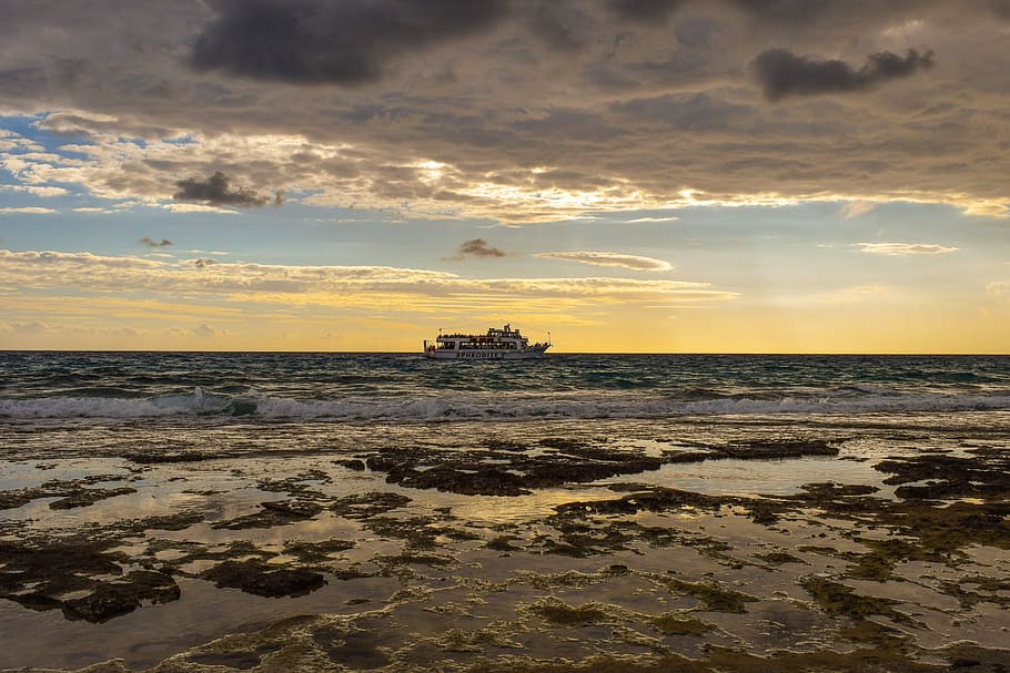 sea, clouds, sunlight, nature, sky, landscape, rocky coast HD wallpaper