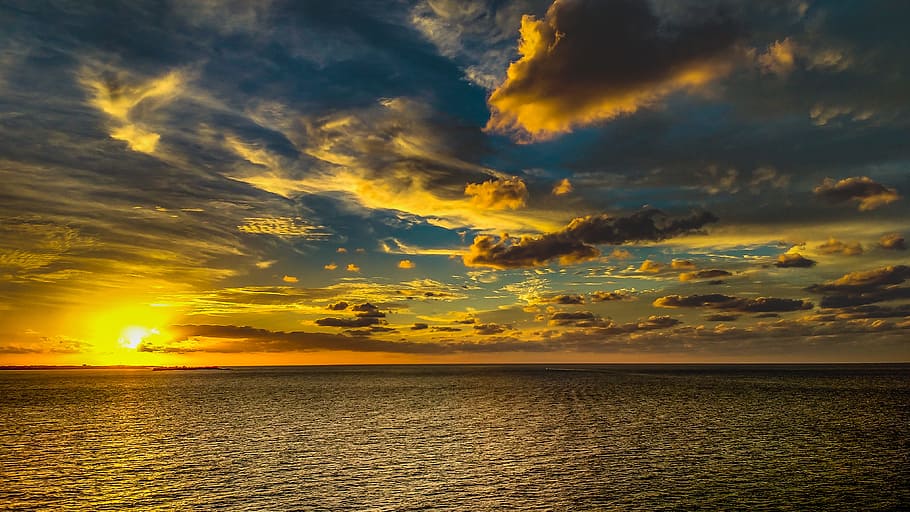 Photography Of Body of Water, backlit, beach, clouds, dawn, dramatic HD wallpaper