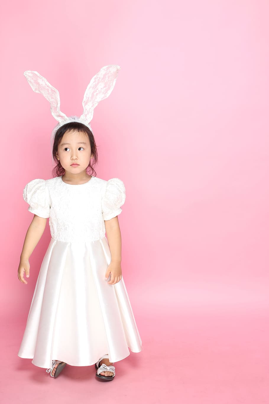 child, merry, white, childhood, girls, portrait, celebration HD wallpaper