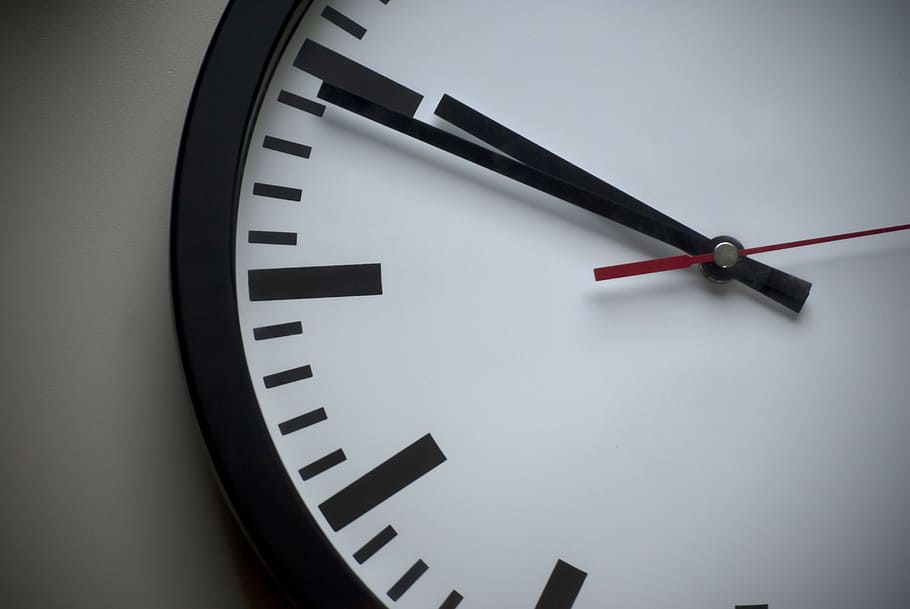 round black wall analog clock, pointer, clock face, time, clock hand HD wallpaper
