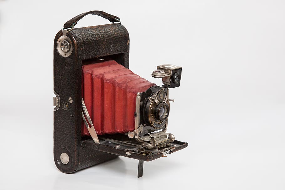 camera, old, nostalgia, vintage, photograph, white background HD wallpaper