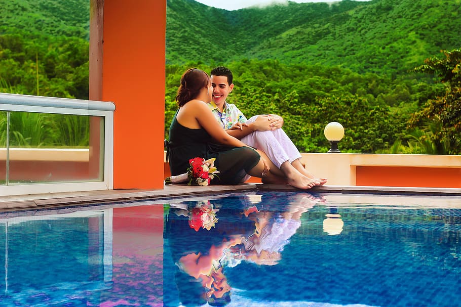 man and woman sitting in front of swimming pool, wedding, colonial zone, HD wallpaper