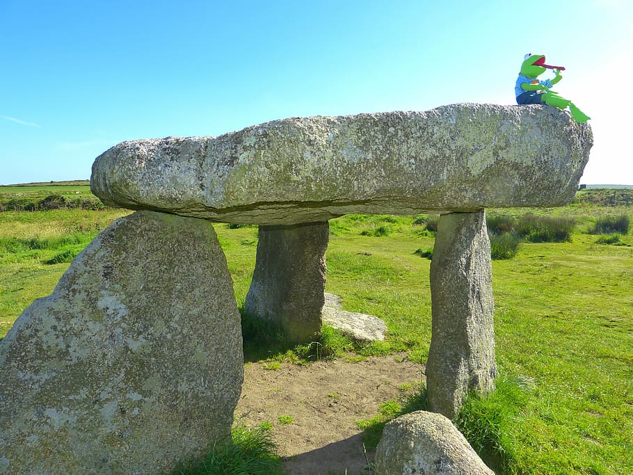 lanyon quoit, quoit giant's, giant's table, cornwall, south gland