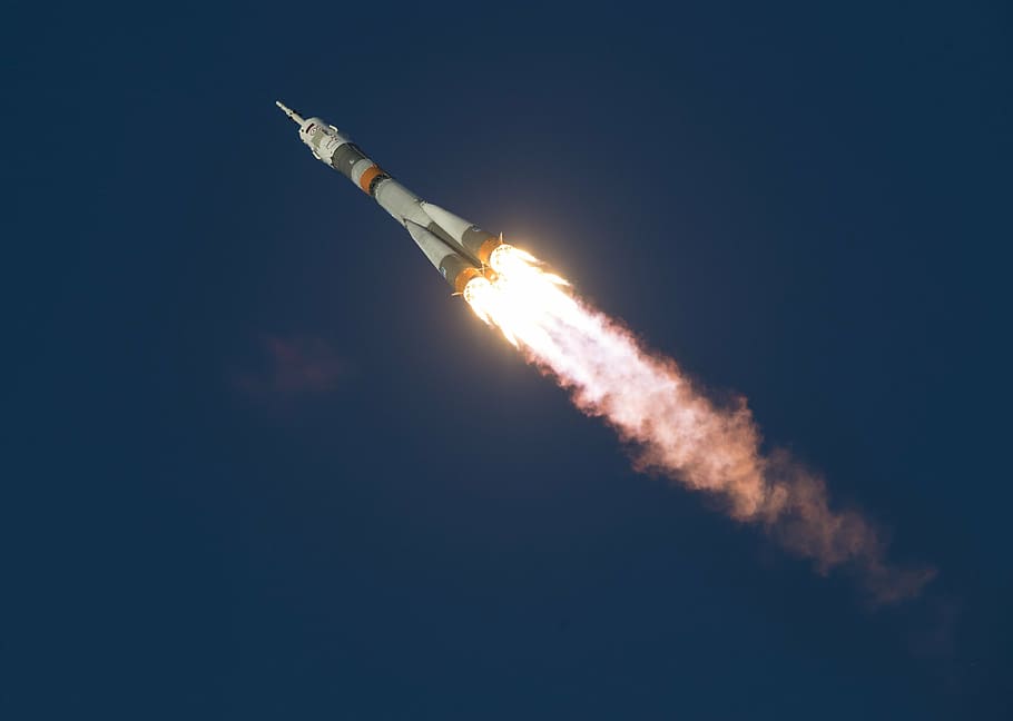 photo of white space shuttle, soyuz launch, spaceship, spacecraft