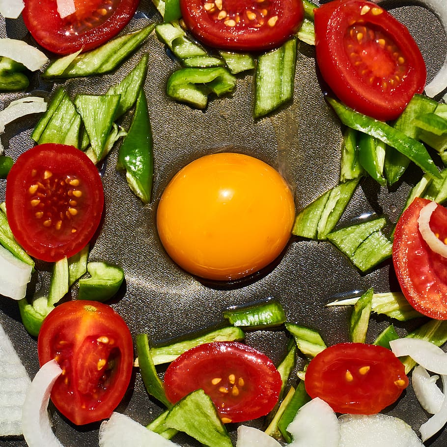 egg, food, yellow, tomato, onion, pepper, omelet, pan, raw, HD wallpaper