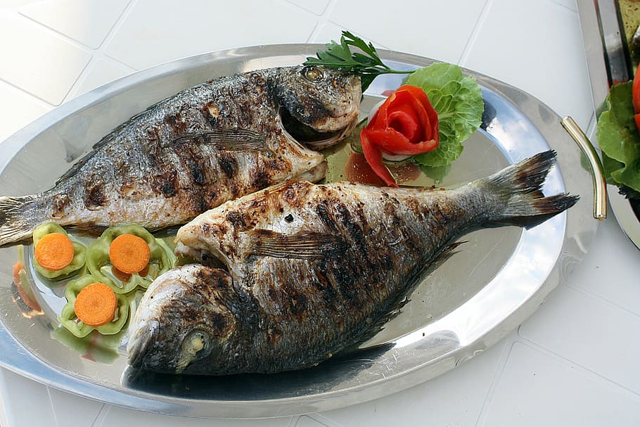 two grilled fish with vegetables on gray stainless steel plate, HD wallpaper