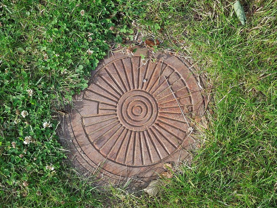 sewer, cover, pattern, grass, plant, high angle view, land HD wallpaper