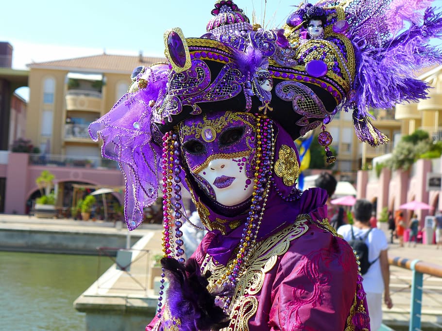 person wearing masquerade at park, carnival of venice, mask of venice, HD wallpaper