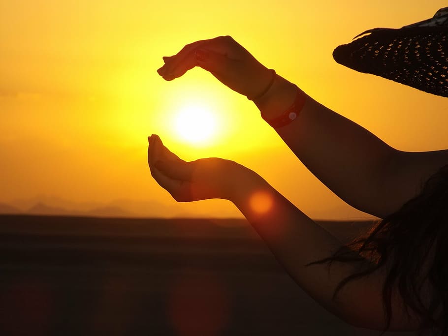 sunset, hat, lighting, human, nature, out, mood, person, human body part HD wallpaper