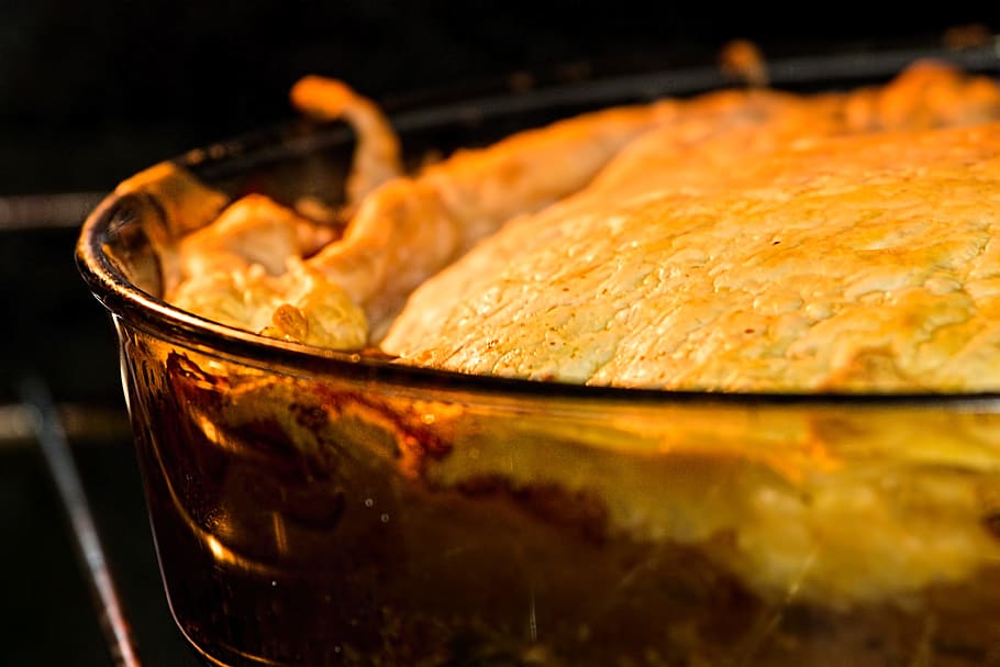 clear glass bowl with dish on focus photo, Meat Pie, Puff Pastry, HD wallpaper
