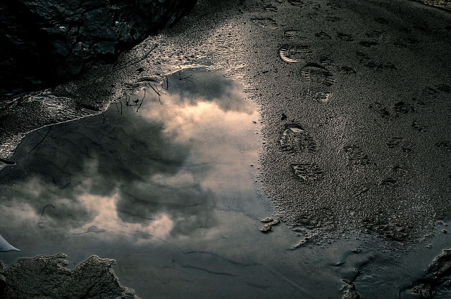 footsteps, reflection, water, mud, clouds, winter, nature, no people HD wallpaper