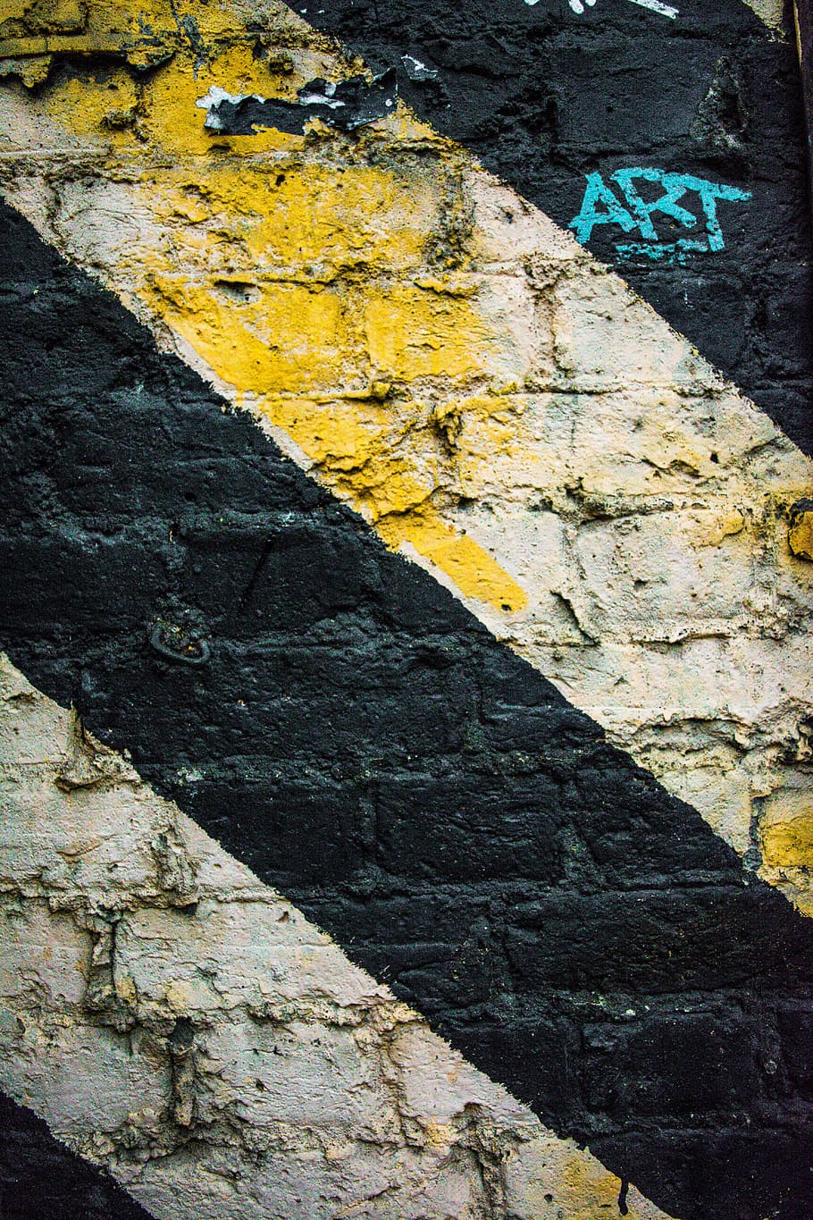black and white paint on wall, gray concrete wall with art, black, yellow HD wallpaper