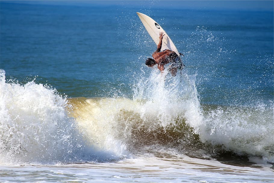 man surfing on wave during daytime, surfer, surfboard, waves HD wallpaper