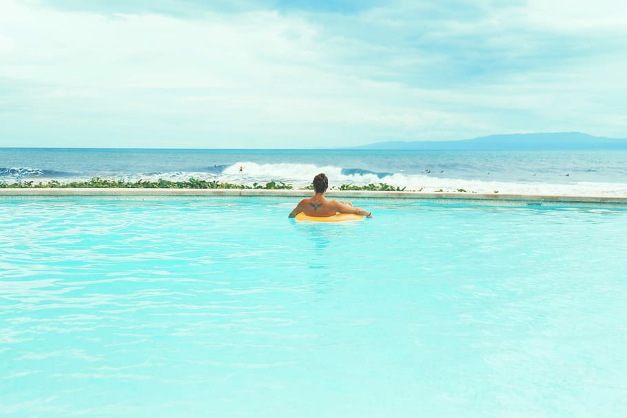 man swimming in pool during daytime, photo of person swimming on pool HD wallpaper