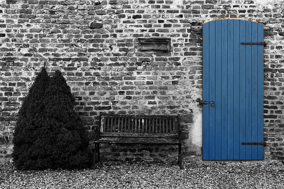door, goal, old door, input, wood, wall, brick wall, bank, black white HD wallpaper