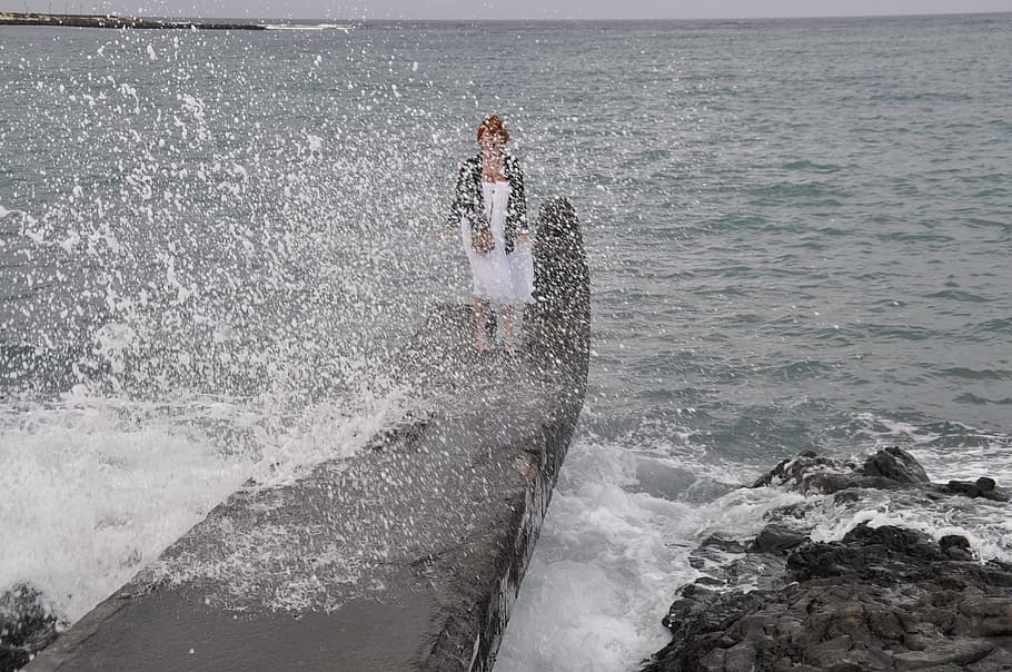 wave, water, fun, spray, sea, ocean, petra söhner, one person HD wallpaper