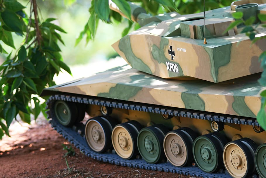 german tank model, leopard, a 7, detail, scratch built, handwork HD wallpaper