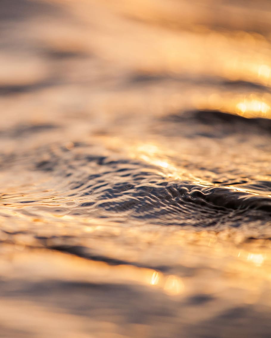 tilt shift photography of sea wave, selective focus photography of sea waves HD wallpaper