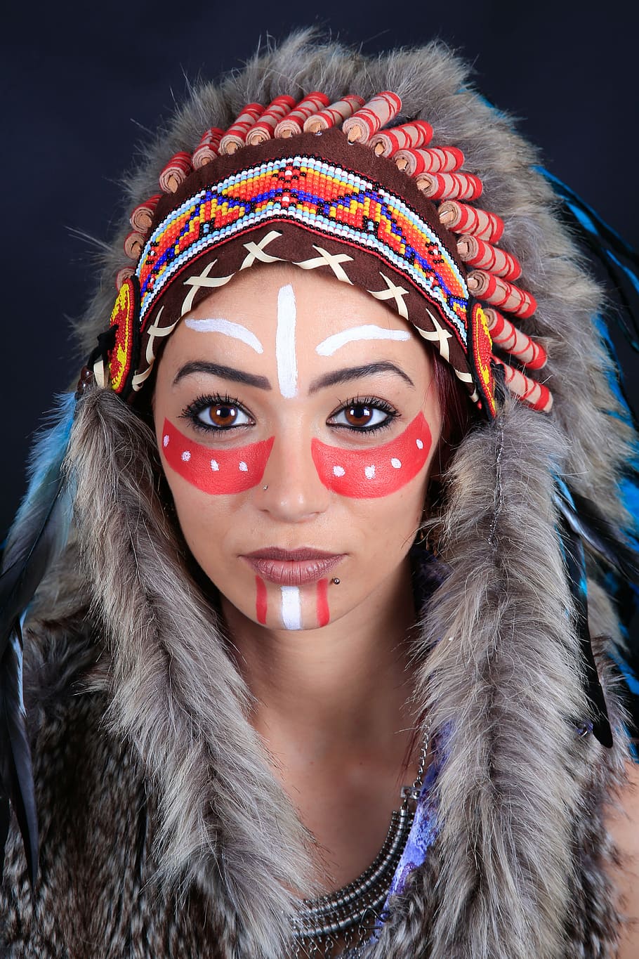 native american portrait, woman, feathers, young women, female, HD wallpaper