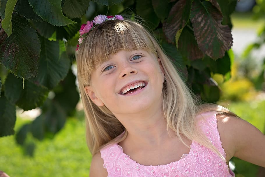 girl's pink sleeveless top, child, laugh, cheerful, face, blond HD wallpaper
