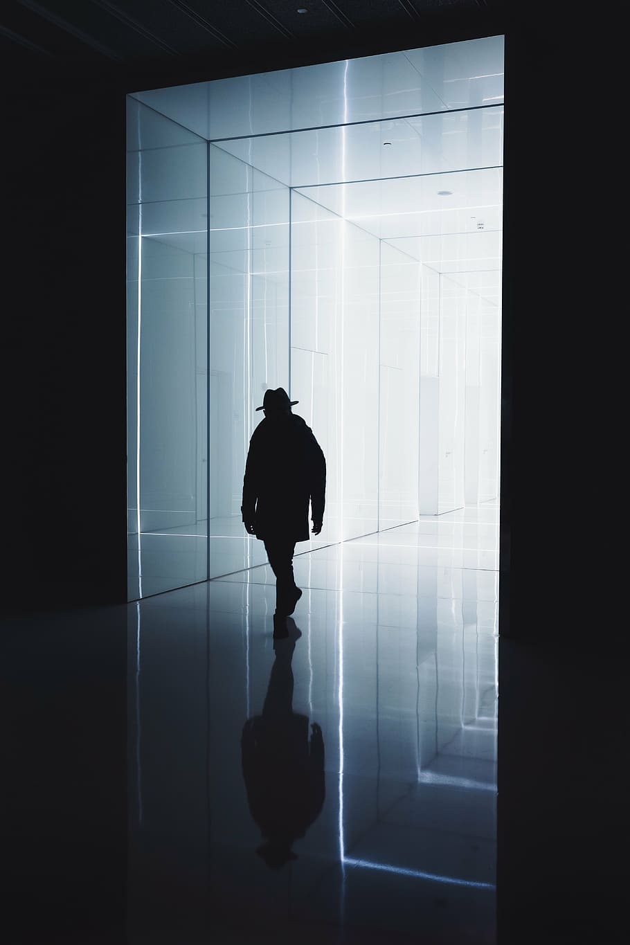 silhouette photography of person walking in hallway, passage HD wallpaper