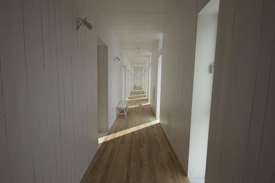 closeup photo of brown and white paint hallway, corridor, parquet HD wallpaper