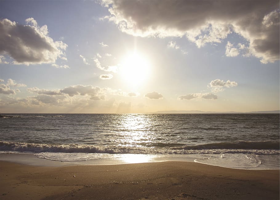 ocean shore view under cloudy sky during daytime, calm, sea HD wallpaper