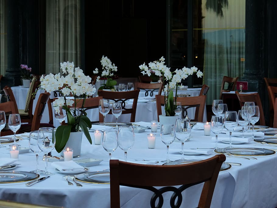 white orchids centerpiece on table, board, cover, dinner, romantic HD wallpaper