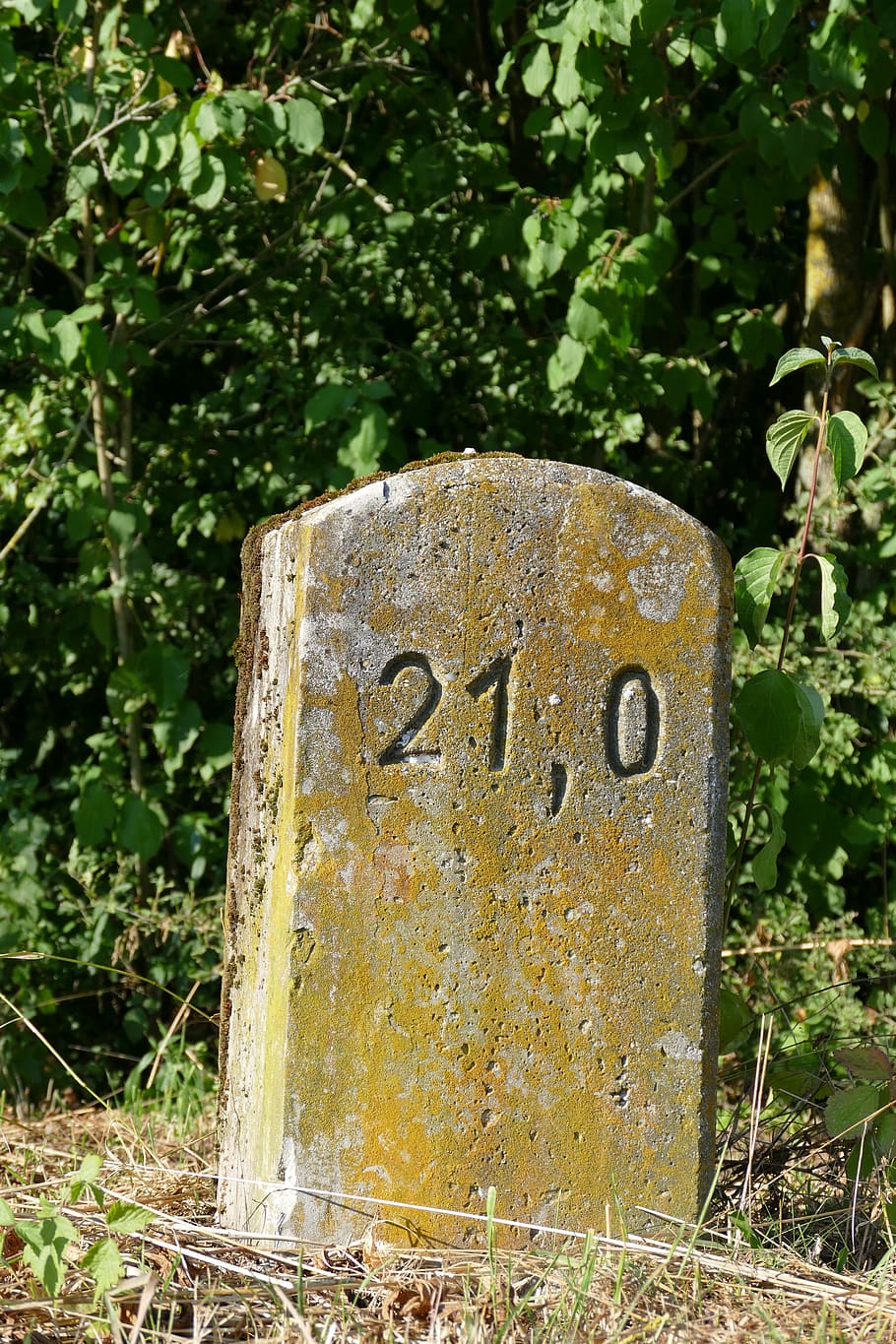 Milestone, Landmark, Wall, wall stone, signpost, mileage, text, HD wallpaper