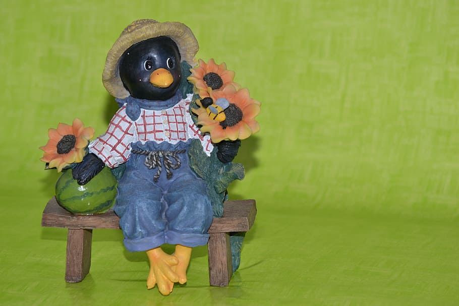 autumn, raven, ceramic, ceramic figures, sunflower, bank, close HD wallpaper