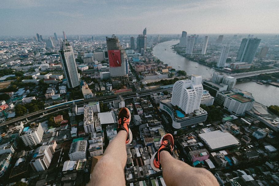 person on tower taking photo of aerial skyscraper at daytime, HD wallpaper